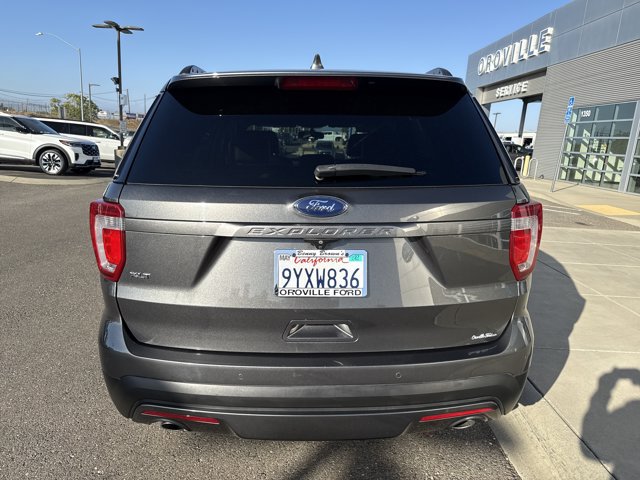 Certified 2017 Ford Explorer XLT w/ Equipment Group 202A FWD image 4