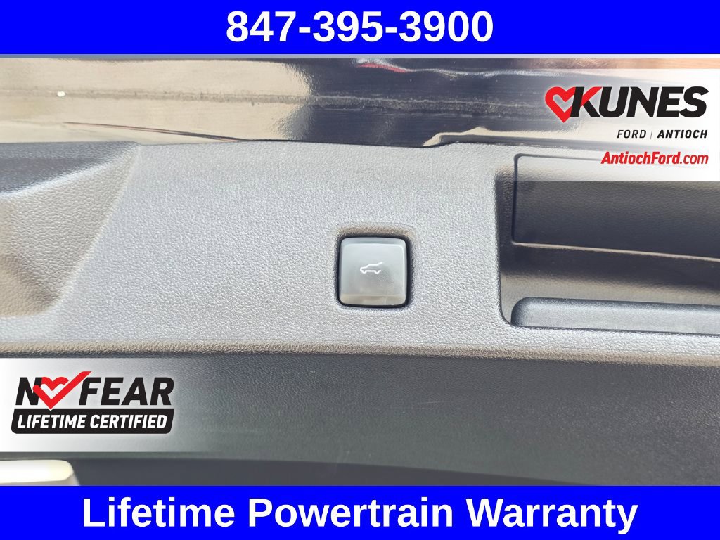 Certified 2025 Ford Escape Platinum AWD/4WD image 35