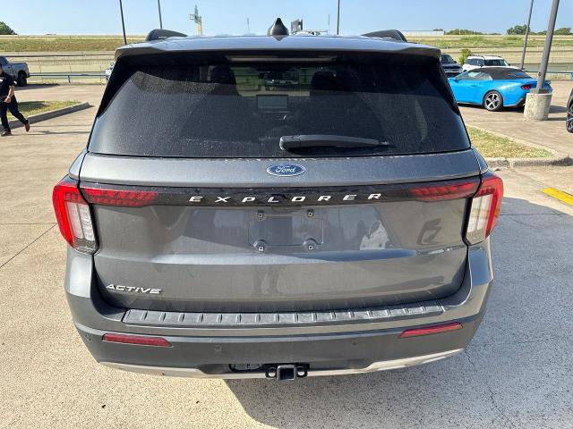 Certified 2025 Ford Explorer Active w/ Active Comfort Package RWD image 9