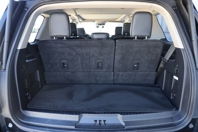 Certified 2018 Ford Expedition Platinum RWD image 11