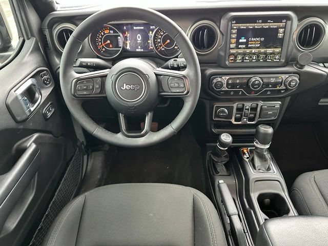Used 2023 Jeep Wrangler Unlimited Sport AWD/4WD image 12
