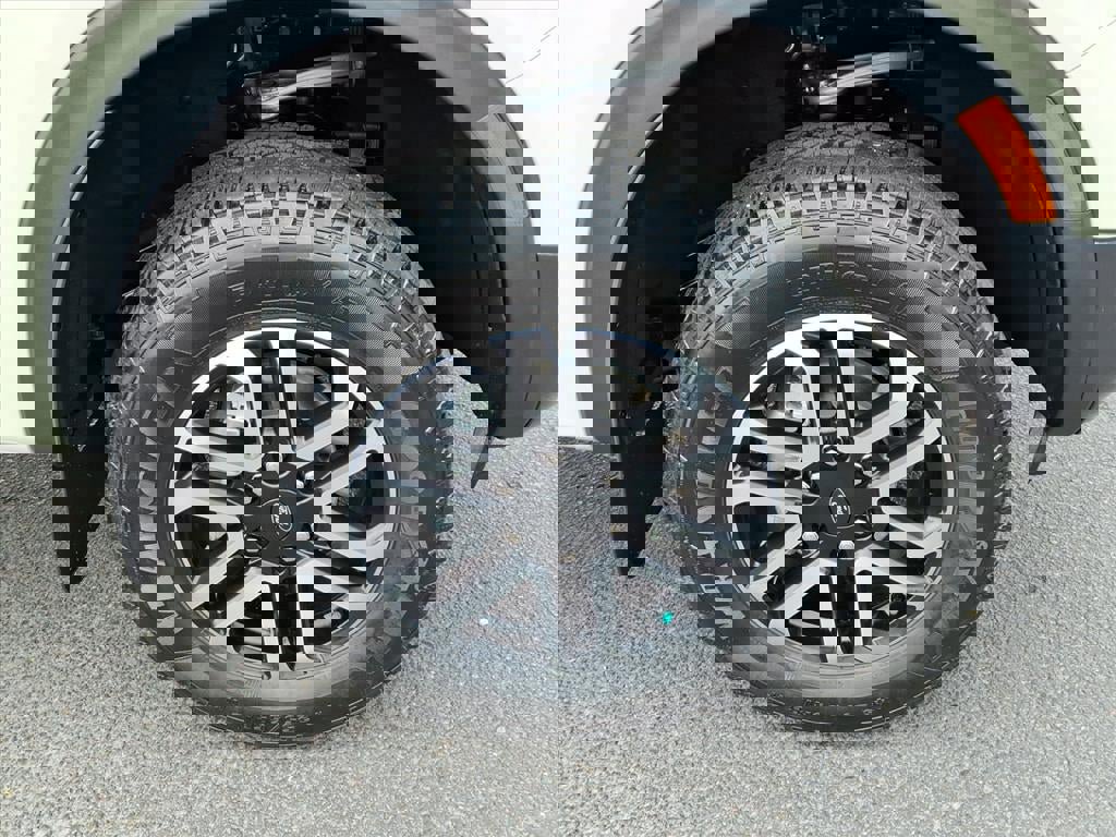 Certified 2025 Ford Ranger Lariat w/ Convenience Package image 9