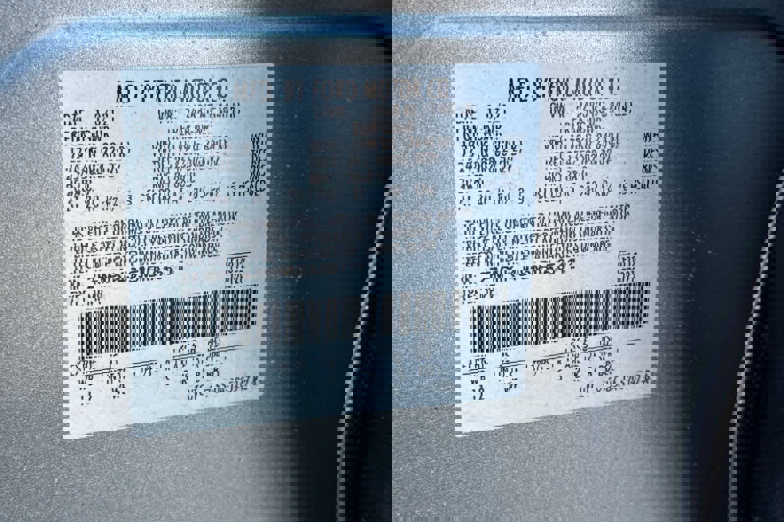 Certified 2021 Ford Edge ST-Line w/ Class II Trailer Tow Package image 29