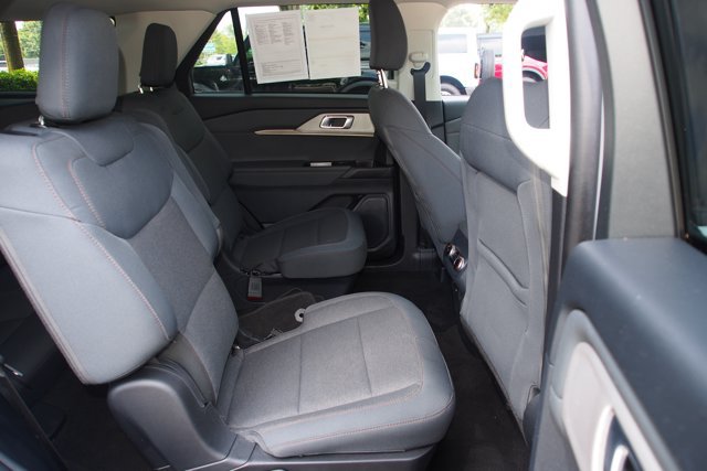 Certified 2025 Ford Explorer Active RWD image 14