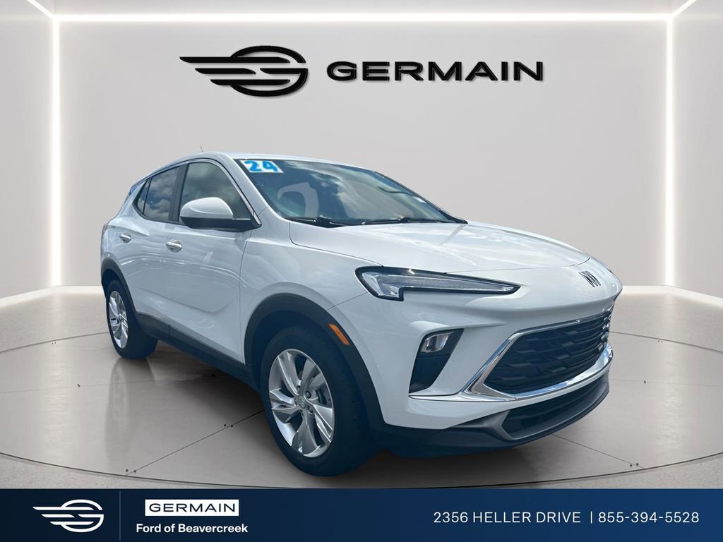 Used 2024 Buick Encore GX Preferred FWD image 1
