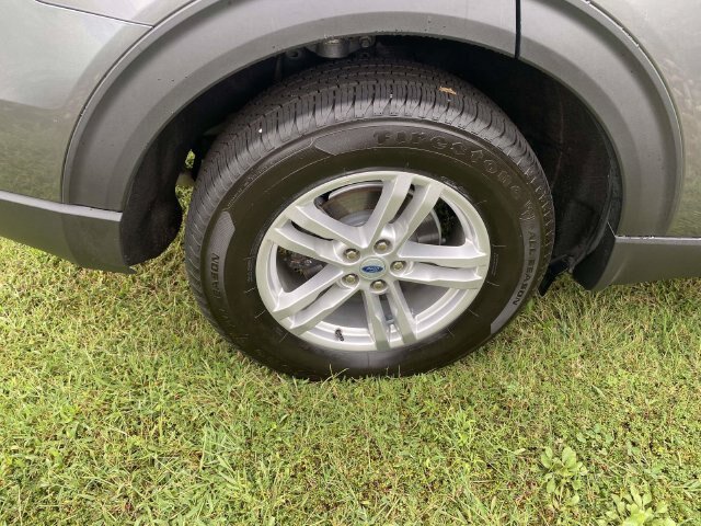 Certified 2023 Ford Explorer XLT w/ Equipment Group 202A AWD/4WD image 8