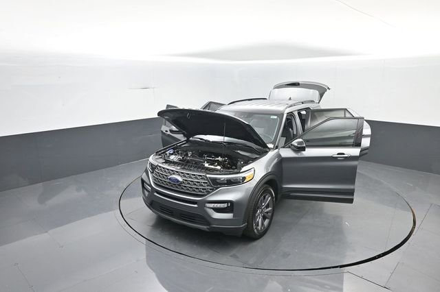 Certified 2024 Ford Explorer XLT w/ Equipment Group 202A image 25