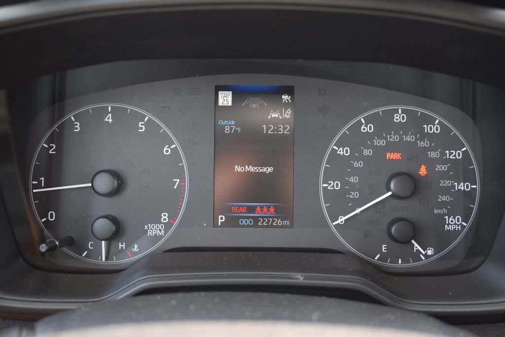 Used 2025 Toyota Corolla LE FWD image 10