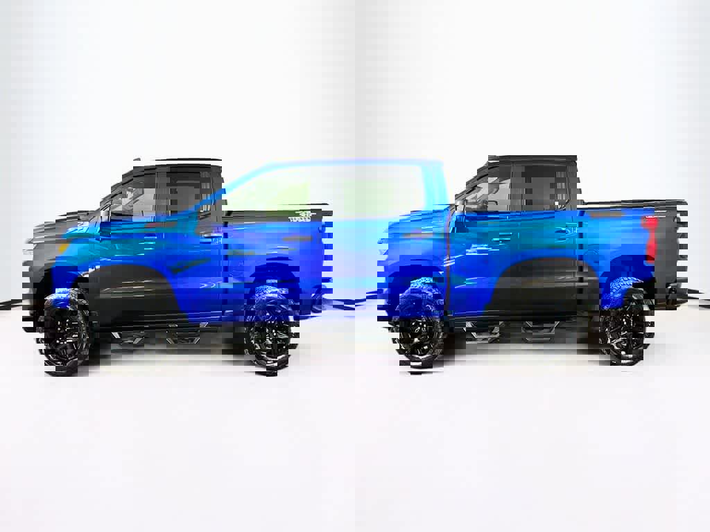 Used 2022 Chevrolet Silverado 1500 Custom Trail Boss image 2