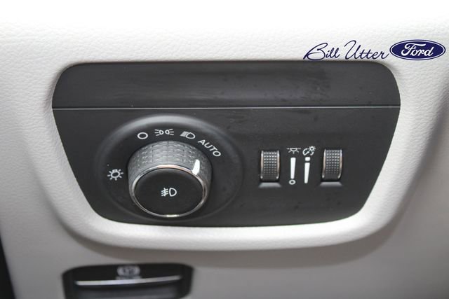 Used 2021 Jeep Grand Cherokee L Overland w/ Advanced Protech Group III AWD/4WD image 23