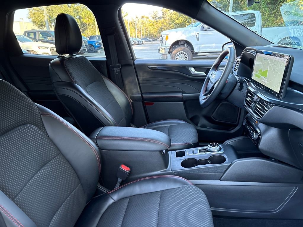 Certified 2023 Ford Escape ST-Line Select w/ Tech Pack #2 image 28