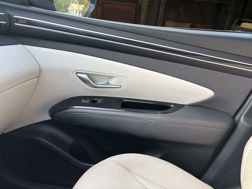 Used 2024 Hyundai Tucson Limited FWD image 11