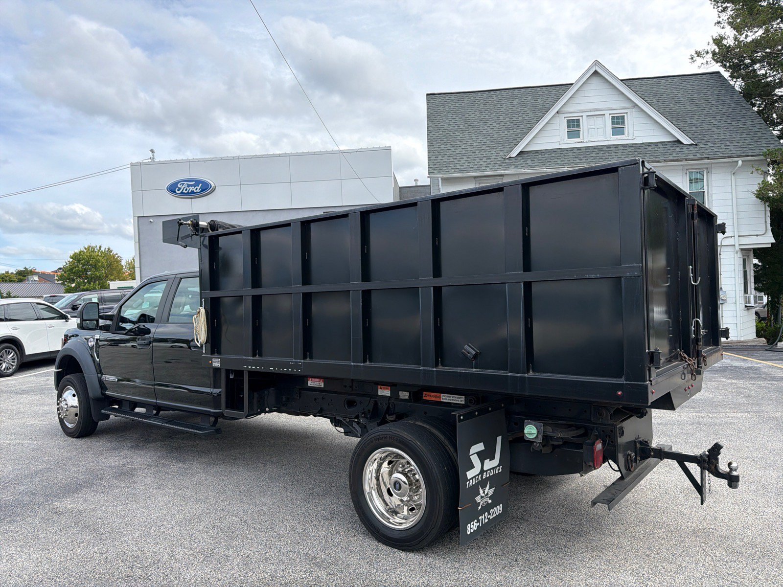 Certified 2022 Ford F550 4x4 Crew Cab Super Duty w/ Power Equipment Group image 10