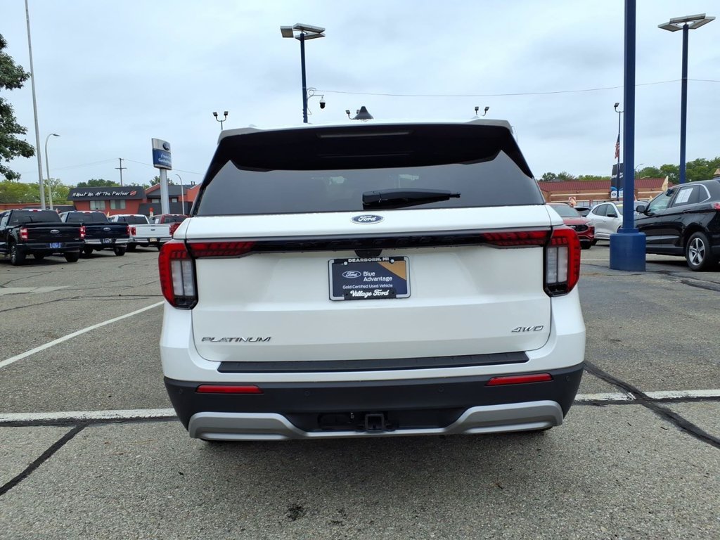 Certified 2025 Ford Explorer Platinum AWD/4WD image 8