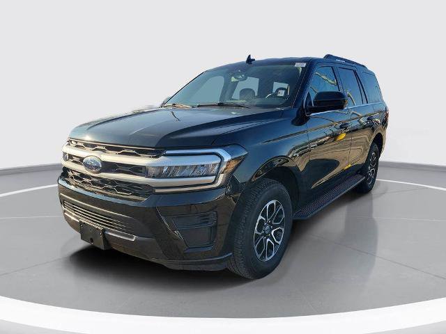 Certified 2024 Ford Expedition XLT image 4