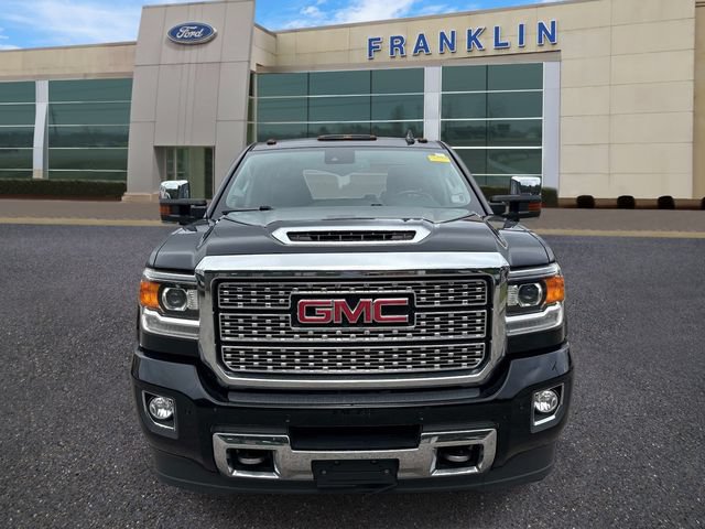 Used 2018 GMC Sierra 2500 Denali w/ Duramax Plus Package AWD/4WD image 2