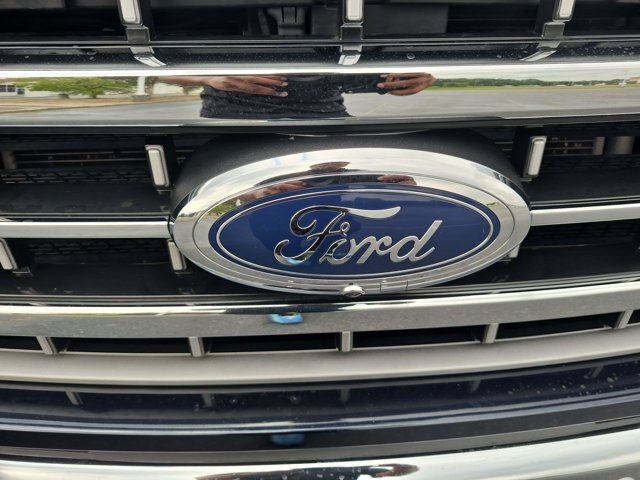 Certified 2022 Ford F150 Lariat AWD/4WD image 38