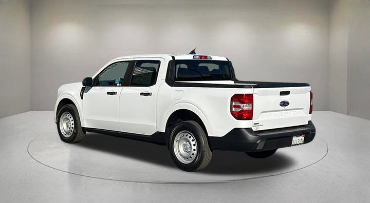 Certified 2024 Ford Maverick XL image 3