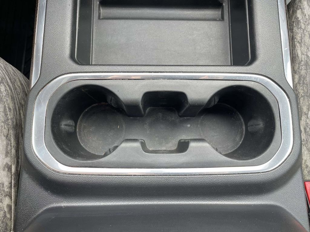 Used 2020 Chevrolet Silverado 1500 RST image 18