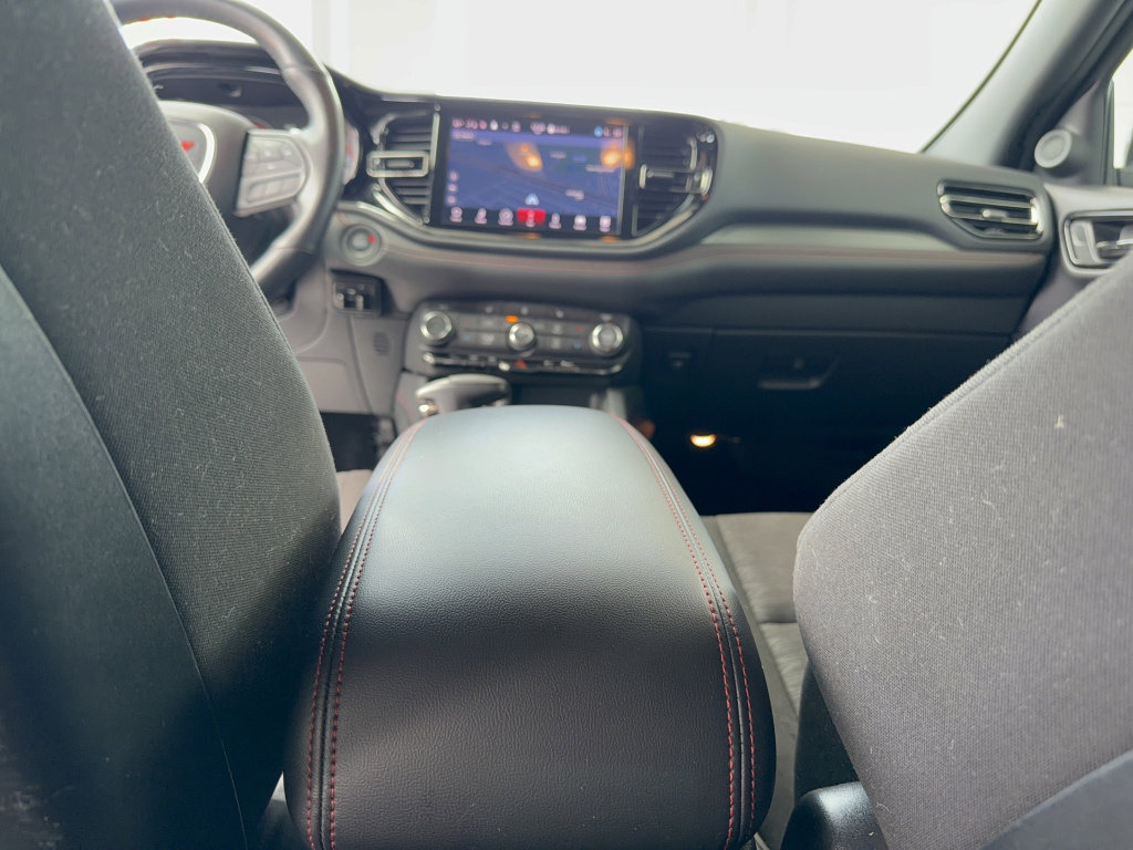 Used 2025 Dodge Durango GT w/ Blacktop Package RWD image 32