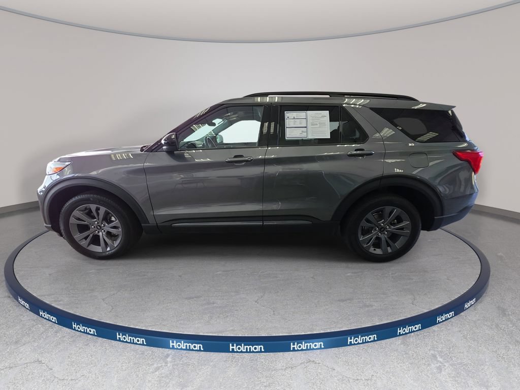 Certified 2023 Ford Explorer XLT w/ Equipment Group 202A AWD/4WD image 8