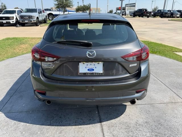 Used 2018 MAZDA MAZDA3 Touring FWD image 5