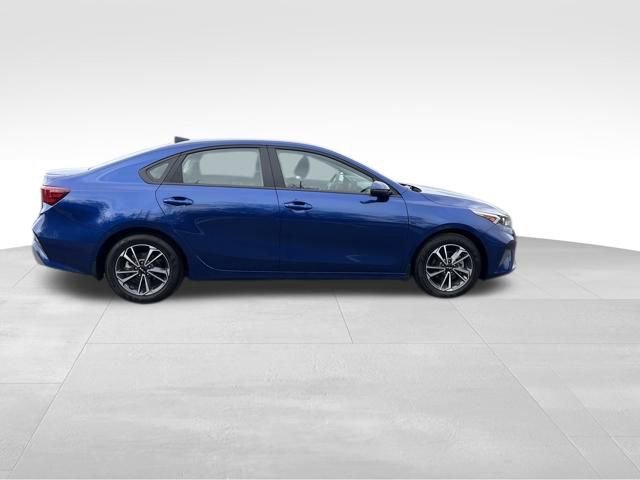 Used 2024 Kia Forte LXS w/ LXS Technology Package image 5