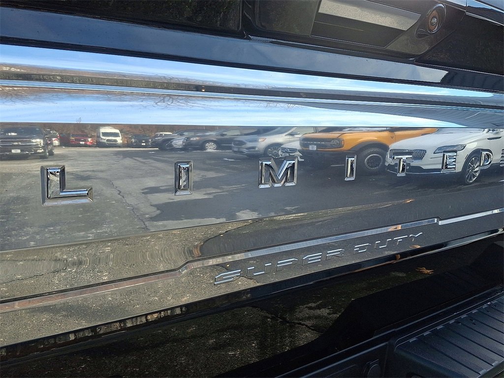 Certified 2023 Ford F250 Limited w/ Snow Plow Prep Package image 31