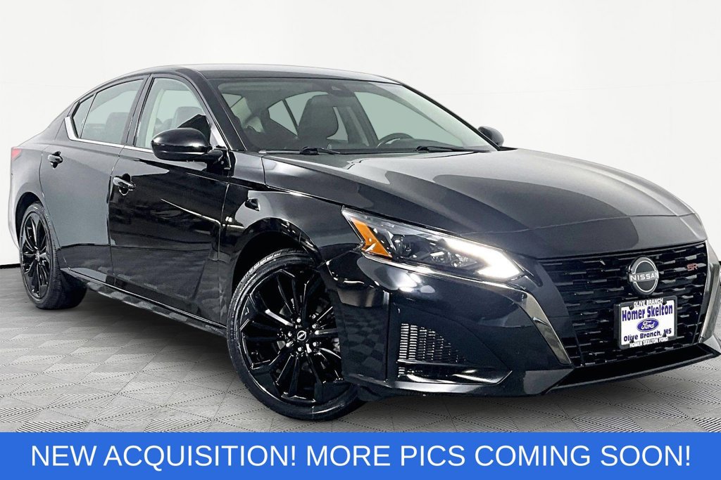 Used 2024 Nissan Altima 2.5 SR