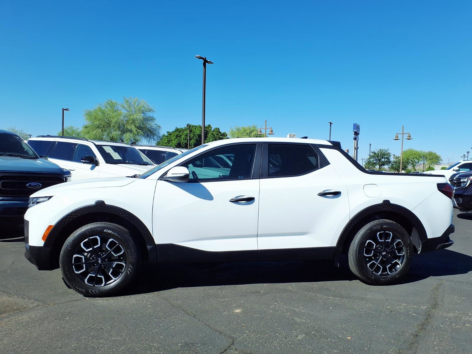 Used 2022 Hyundai Santa Cruz SEL FWD image 3