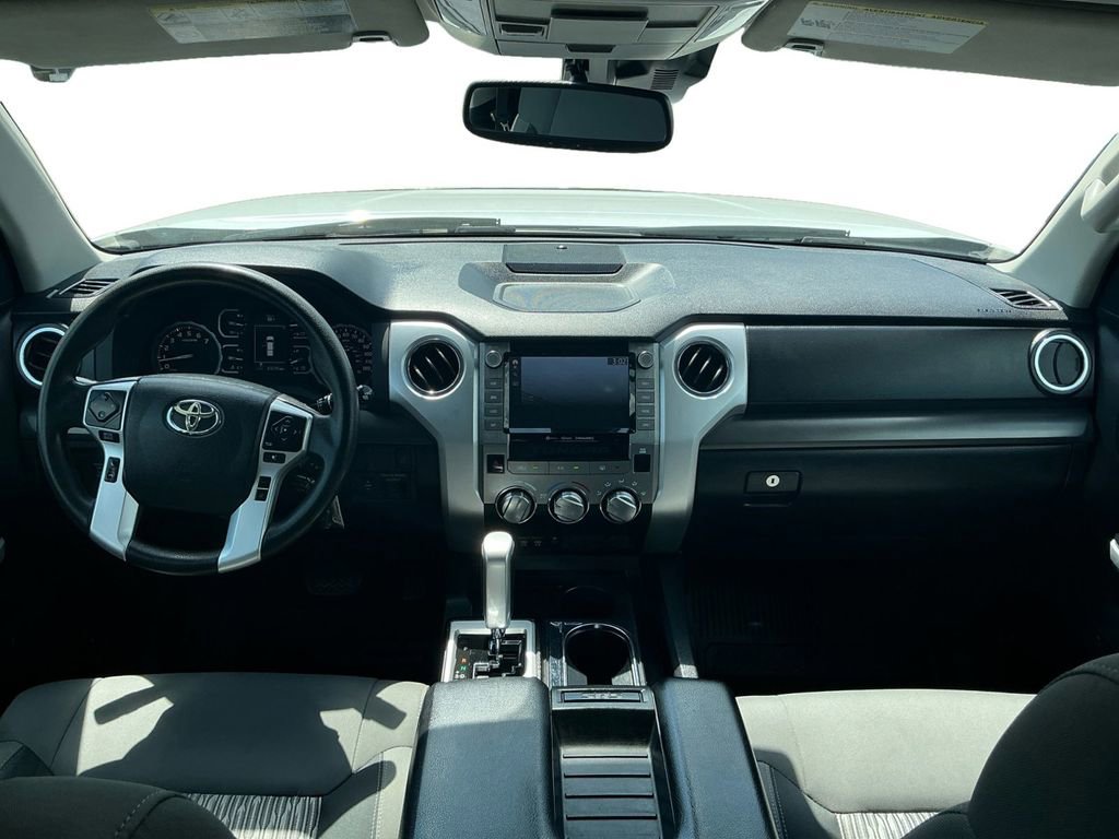 Used 2020 Toyota Tundra SR5 w/ SR5 Upgrade Package RWD image 17