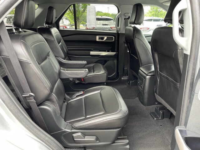 Certified 2023 Ford Explorer XLT w/ Equipment Group 202A AWD/4WD image 13