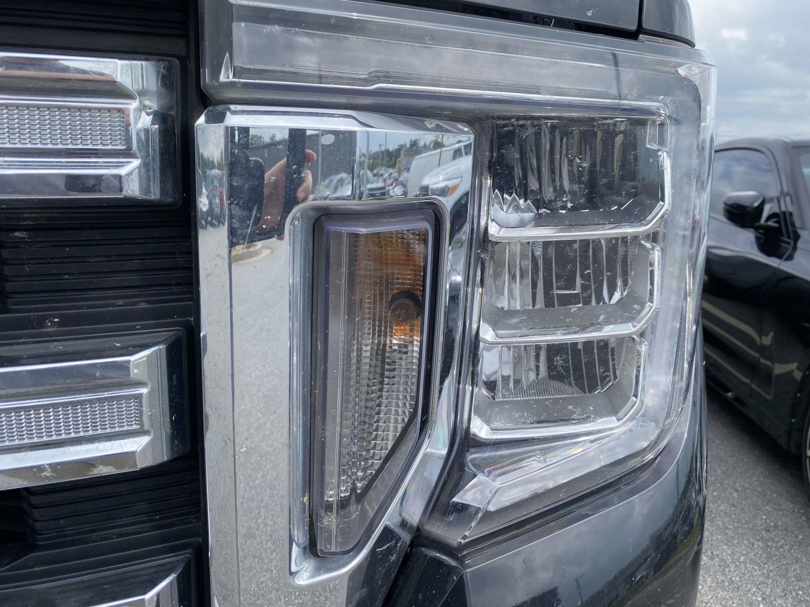 Used 2022 GMC Sierra 2500 SLE w/ SLE Value Package; AWD/4WD image 12