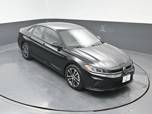Used 2025 Volkswagen Jetta Sport FWD image 17