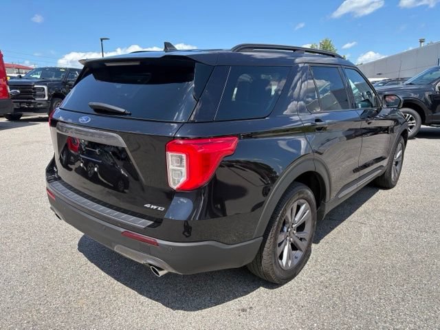 Certified 2022 Ford Explorer XLT w/ Equipment Group 202A AWD/4WD image 4