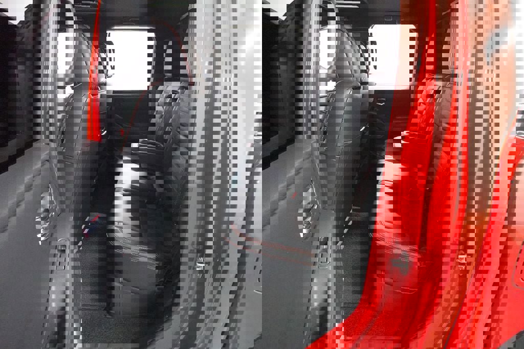 Used 2025 Nissan Frontier PRO-4X w/ Pro Premium Package AWD/4WD image 28