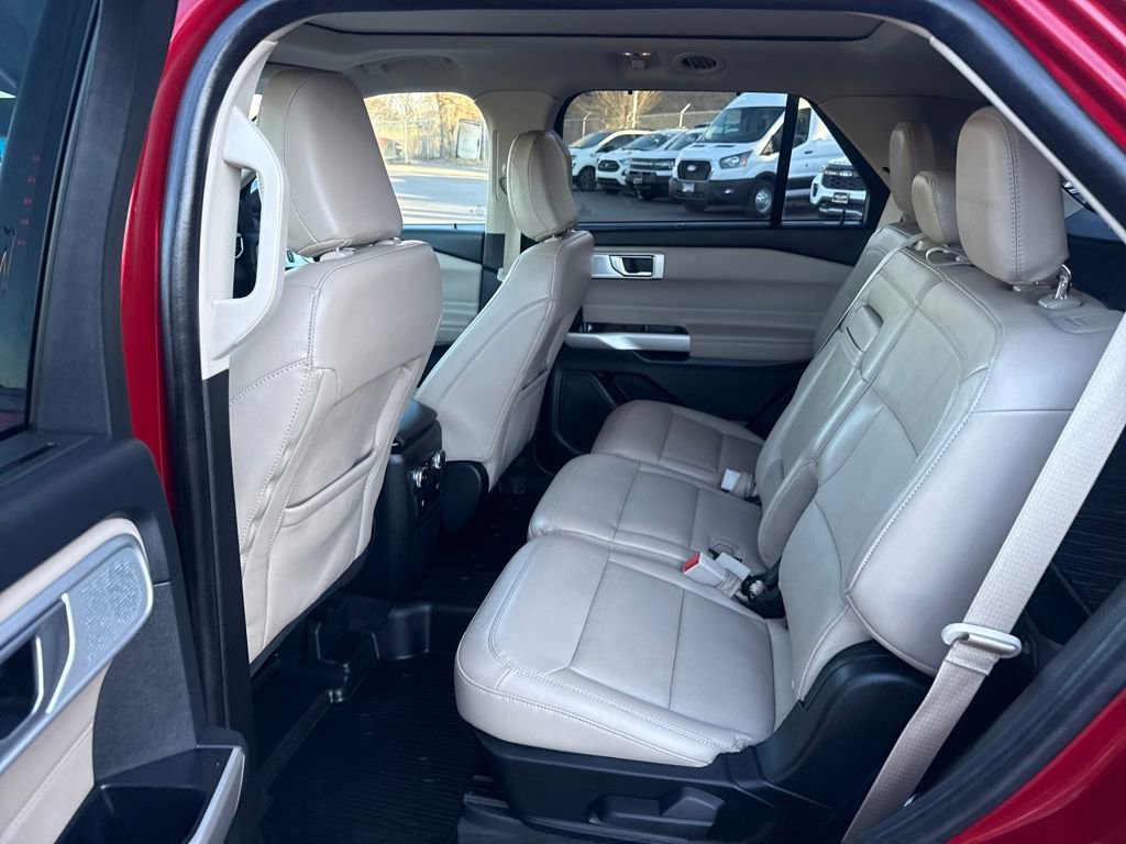 Certified 2023 Ford Explorer Limited w/ Limited Technology Package image 18