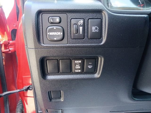 Used 2024 Toyota 4Runner SR5 AWD/4WD image 17