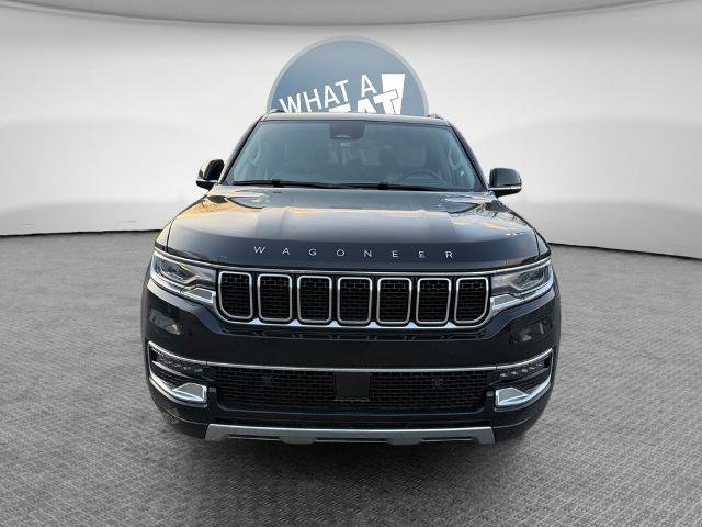 Used 2024 Jeep Wagoneer L Series III w/ Flexible Seating Group AWD/4WD image 9