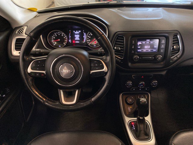 Used 2018 Jeep Compass Latitude w/ Cold Weather Group AWD/4WD image 12