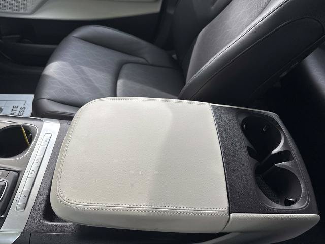 Used 2024 Kia Carnival LX FWD image 18