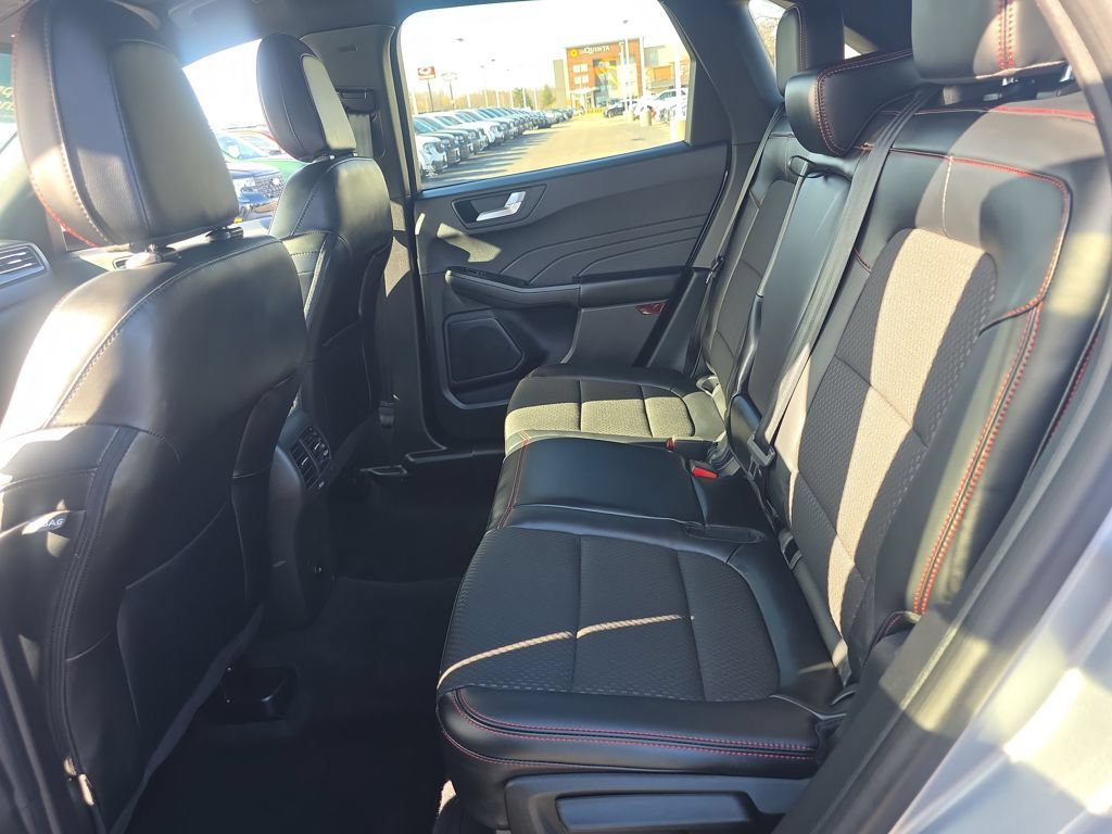 Certified 2023 Ford Escape ST-Line Elite AWD/4WD image 40