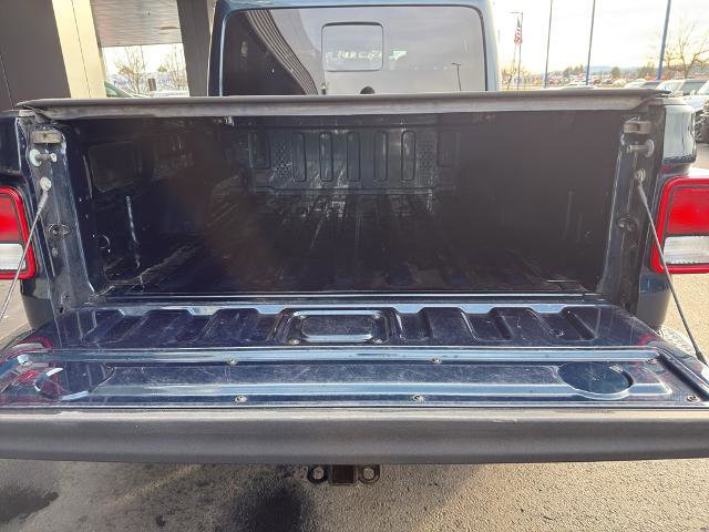 Used 2025 Jeep Gladiator Sport image 7