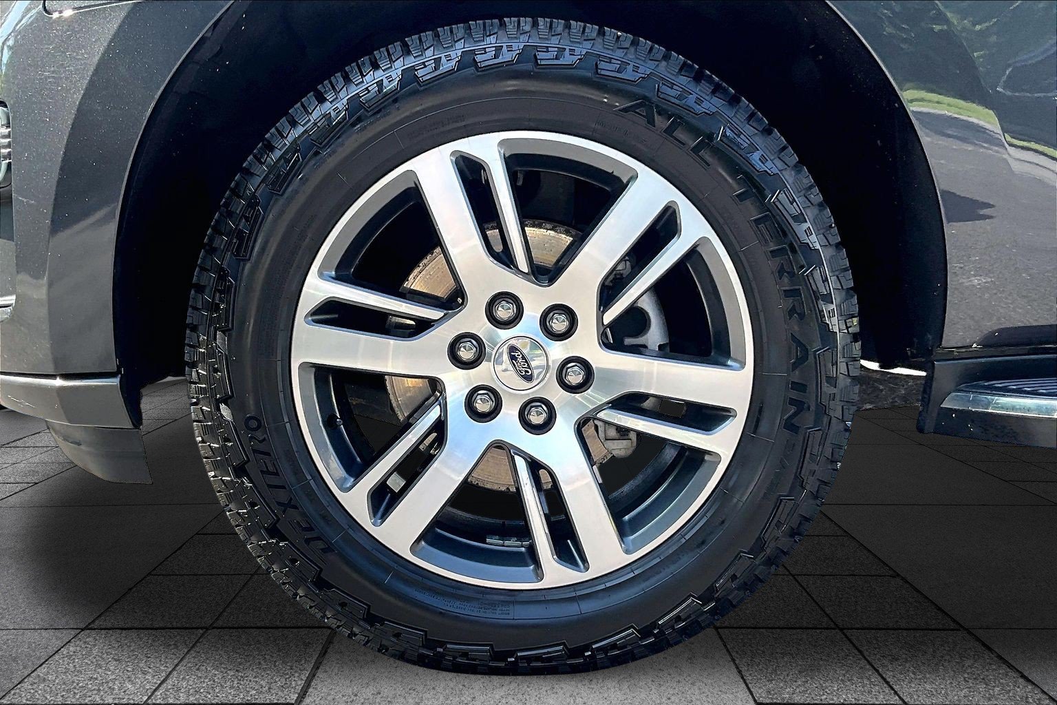 Certified 2022 Ford Expedition XLT AWD/4WD image 7