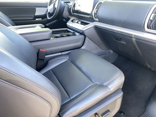 Certified 2025 Ford Expedition Max Active RWD image 12