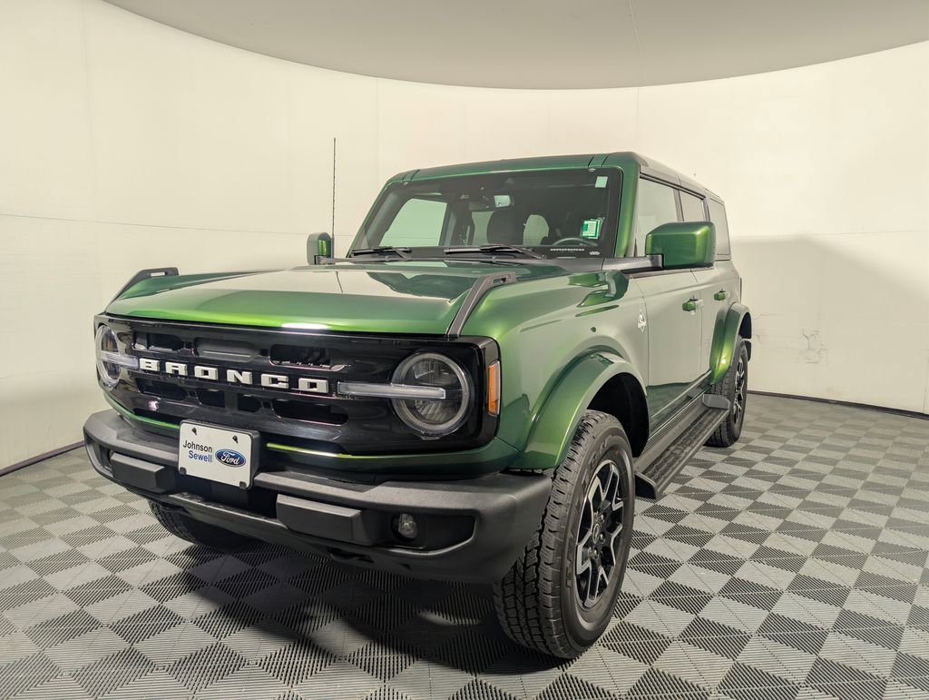 Certified 2025 Ford Bronco Outer Banks AWD/4WD image 4