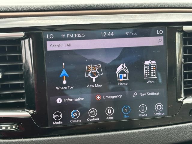 Used 2019 Chrysler Pacifica Touring-L Plus w/ Advanced Safetytec Group FWD image 28