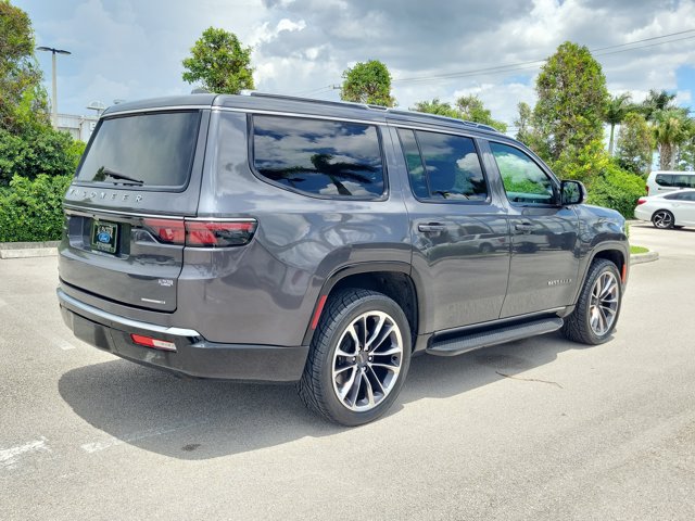 Used 2022 Jeep Wagoneer Series II w/ Premium Group I AWD/4WD image 7