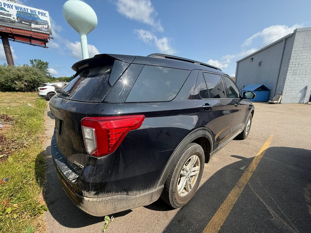 Certified 2023 Ford Explorer XLT w/ Equipment Group 202A AWD/4WD image 7