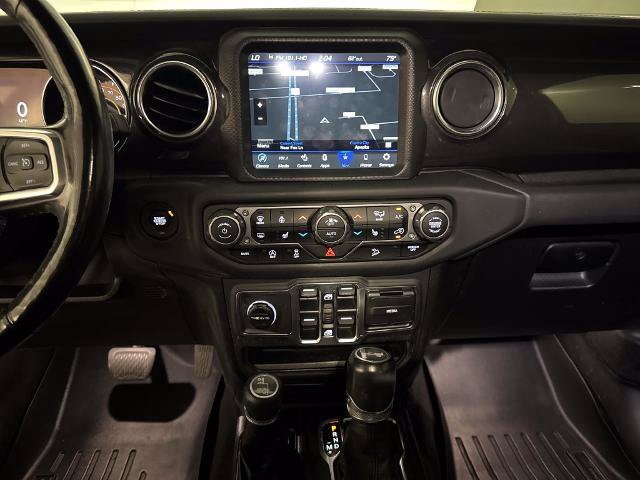 Used 2021 Jeep Wrangler Unlimited Sahara AWD/4WD image 24